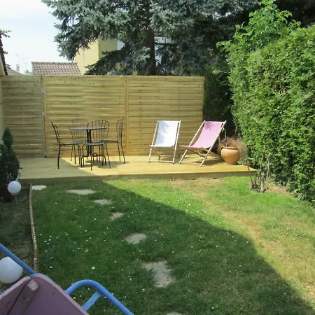 Appartement Duplex De Charme Proche De Versailles Et Paris Le Mesnil-Saint-Denis
